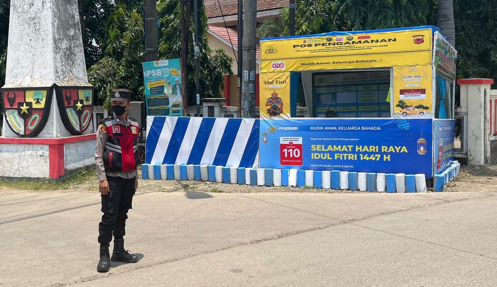 Personel Pos Pam Pasar Pabuaran Intensifkan Pengaturan Lalu Lintas, Dukung Kelancaran Ops Ketupat Lodaya 2026