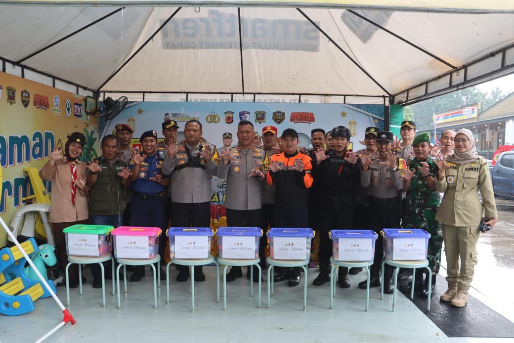 Wakapolda Jabar Tinjau Pos Pelayanan di Rest Area KM 102 Tol Cipali Subang