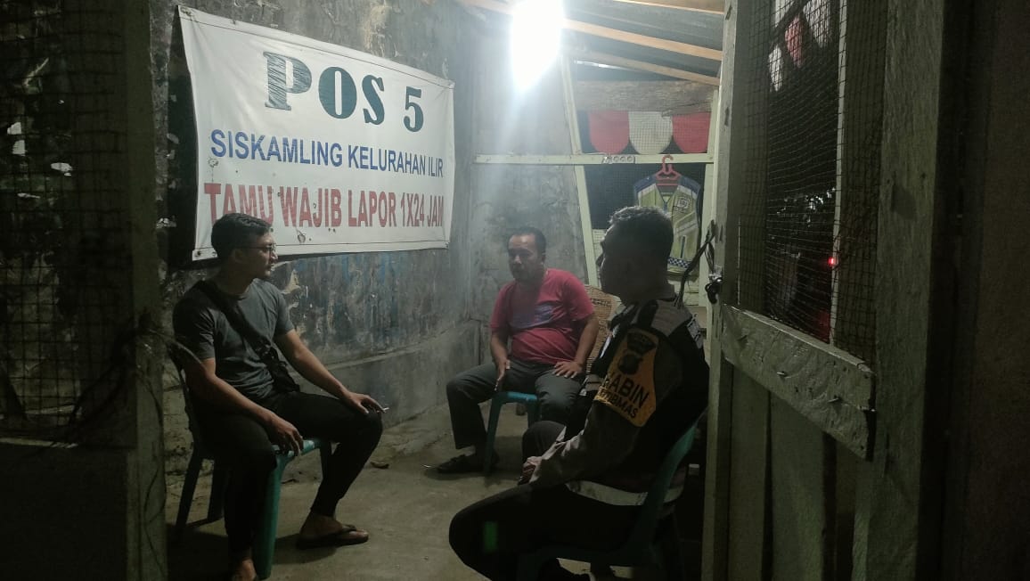 SAT BINMAS POLRES NIAS LAKUKAN PENGECEKAN POS SAT KAMLING DI LINGKUNGAN 5 KELURAHAN ILIR