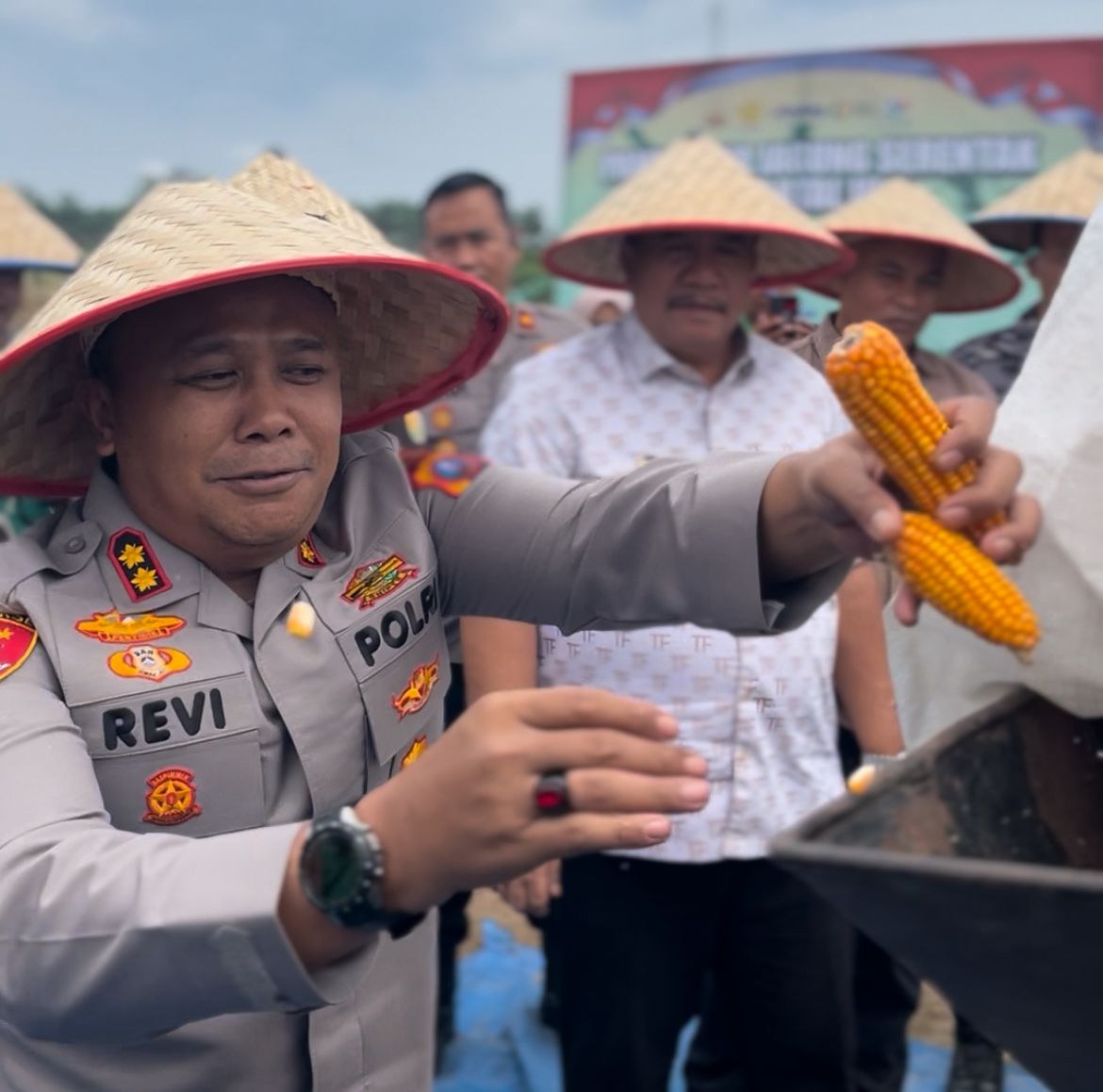 PANEN RAYA JAGUNG SERENTAK, POLRES ASAHAN DUKUNG KETAHANAN PANGAN NASIONAL